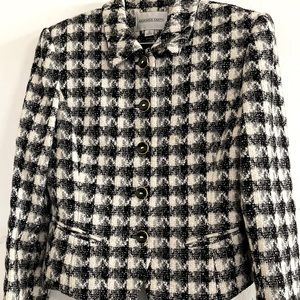 AMANDA SMITH… button-down blazer, size 8